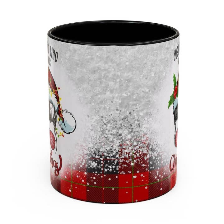 Nur ein Mädchen, das Weihnachtsschädel liebt | Accent-Kaffeetasse 11oz/15oz für den Großhandel von Le Paperie Co