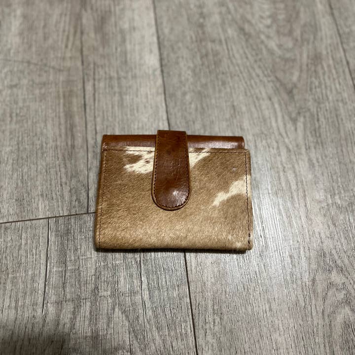 FRINGE & LUXE - Wholesale Wallet - Women's - Trifold cowhide wallet3