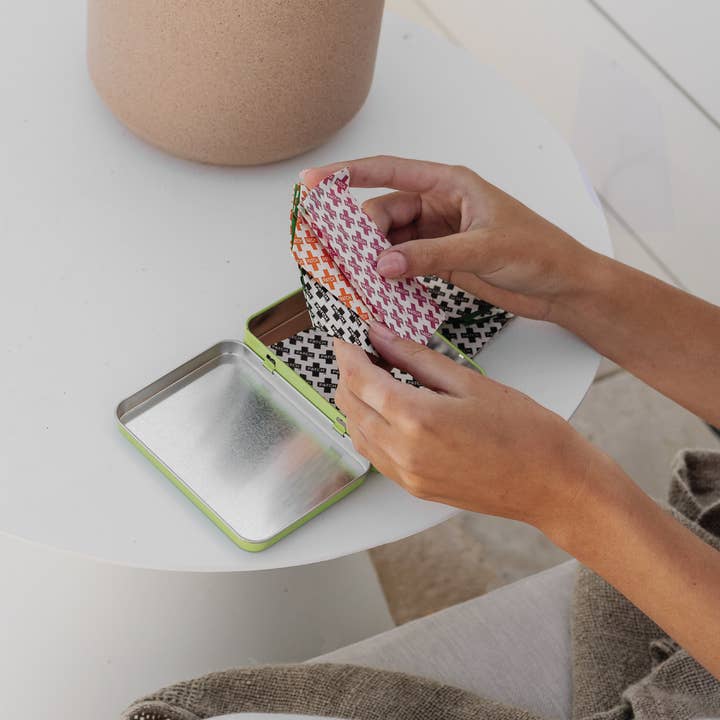 PATCH - Eco First Aid - Wholesale Bandaids/Bandages - Kids & Baby - Patch Kids ON-THE-GO Bandage Kit - 30 pieces1