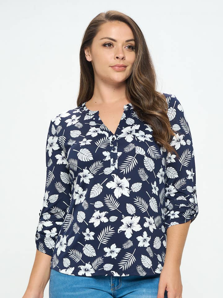 Blusa Plus Size Henley con scollo a V per la vendita all'ingrosso da parte di DNA Couture