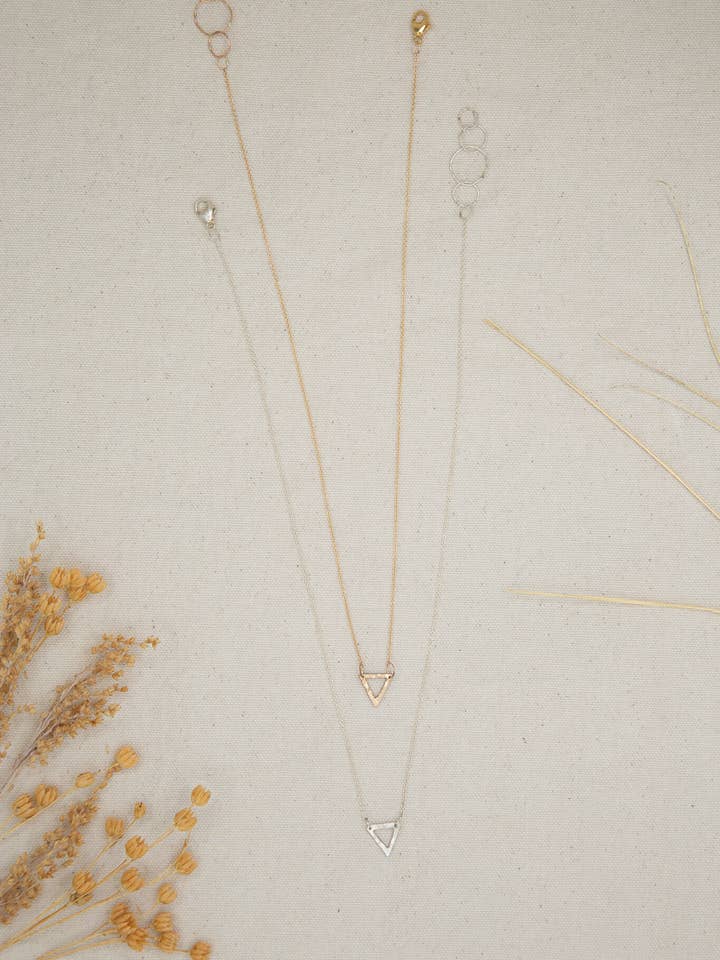 Equilátero diminuto para venta al por mayor de Lonewolf Collective