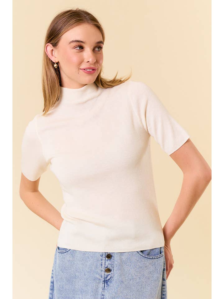 Doe and Rae - Vendita all'ingrosso Top in maglia - Donna - MAGLIONE BASICO A MEZZA MANICA CON SCOLLO A LUPETTO - 1717C