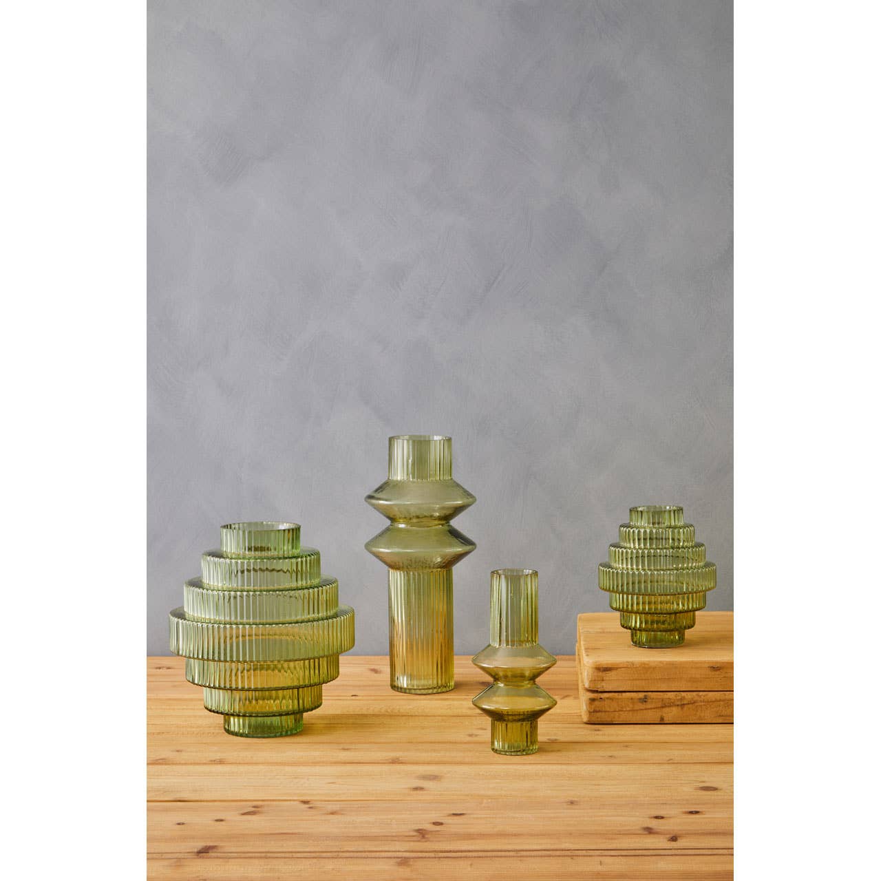 Fifty Five South – wholesale Vase – Benka Smoked Grey Vase1