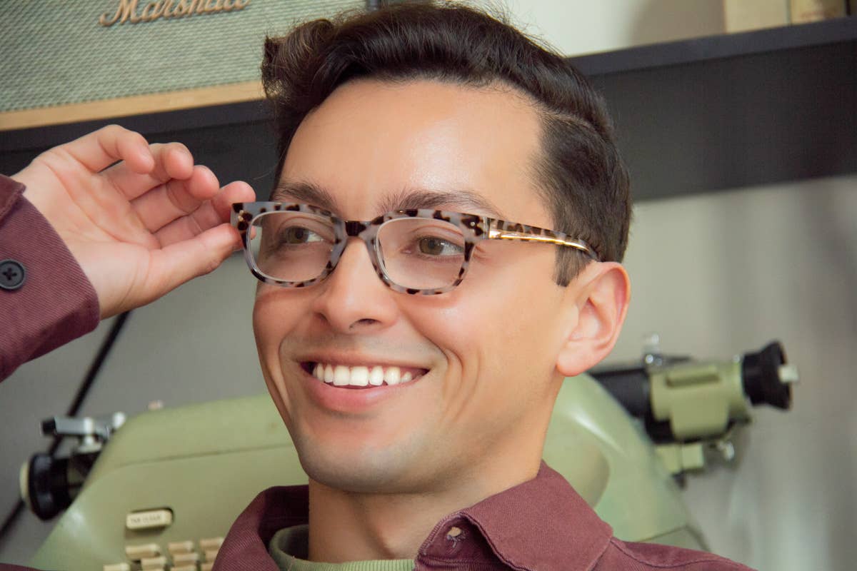 A.J. Morgan – wholesale Eyeglasses – Unisex – Capable - READING GLASSES4