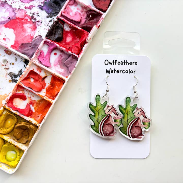 Boucles d'oreilles Tamia – Art animalier Écureuil des bois pour la vente par Owlfeathers Watercolor