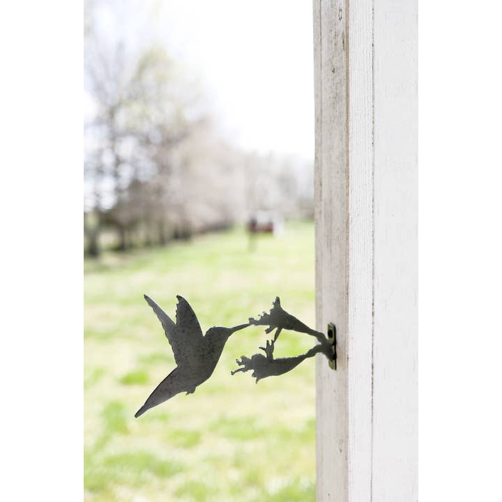 Highland Ridge | Handmade Home Decor - Wholesale Outdoor Ornament/Decor - Hummingbird Garden Statue Metal Bird Art