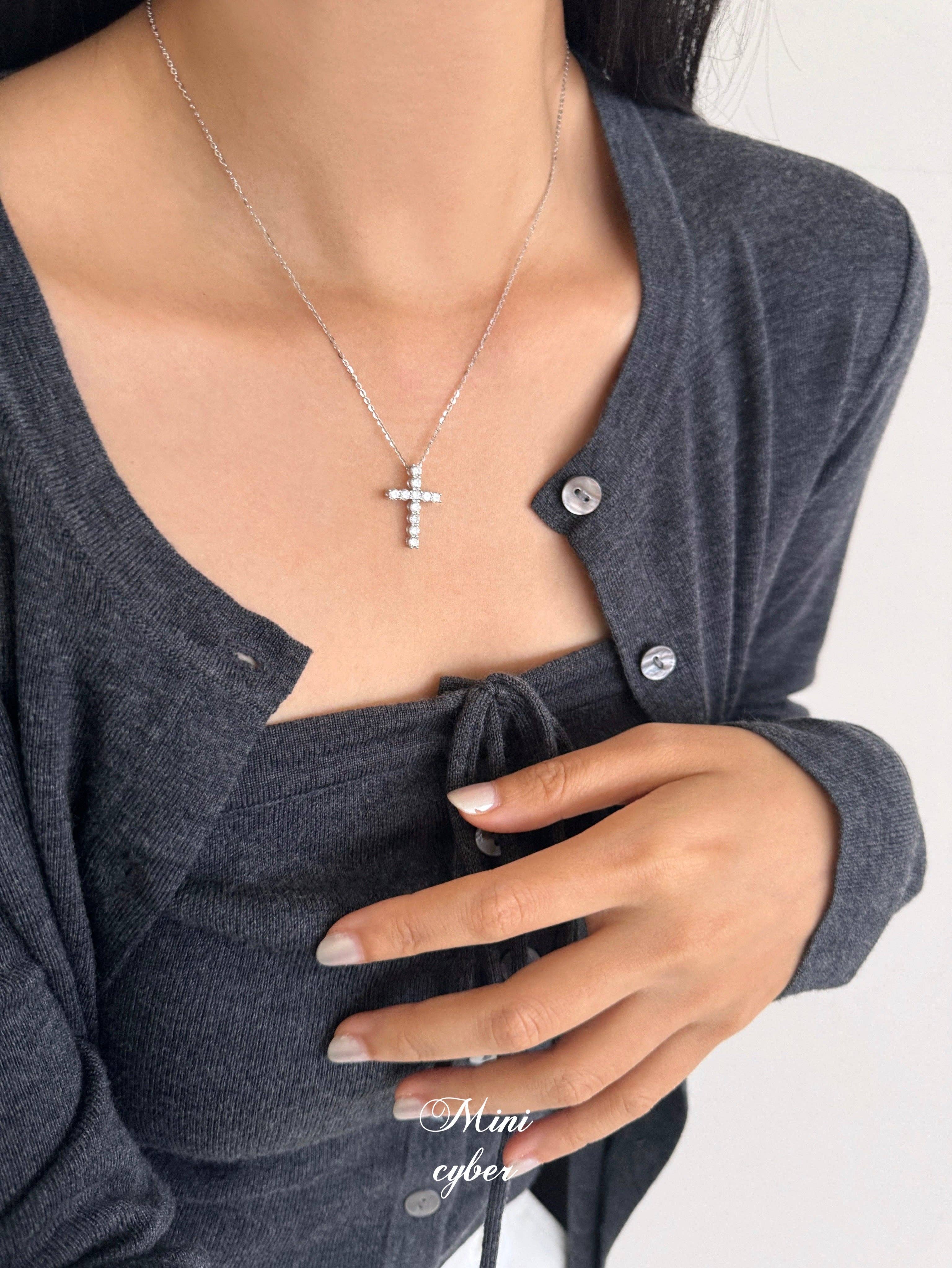 MINICYBER STUDIO - Wholesale Pendant/Charm Necklace - Silver Cross Sparkle Necklace8