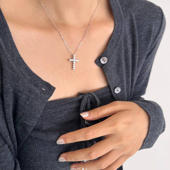 MINICYBER STUDIO - Wholesale Pendant/Charm Necklace - Silver Cross Sparkle Necklace8