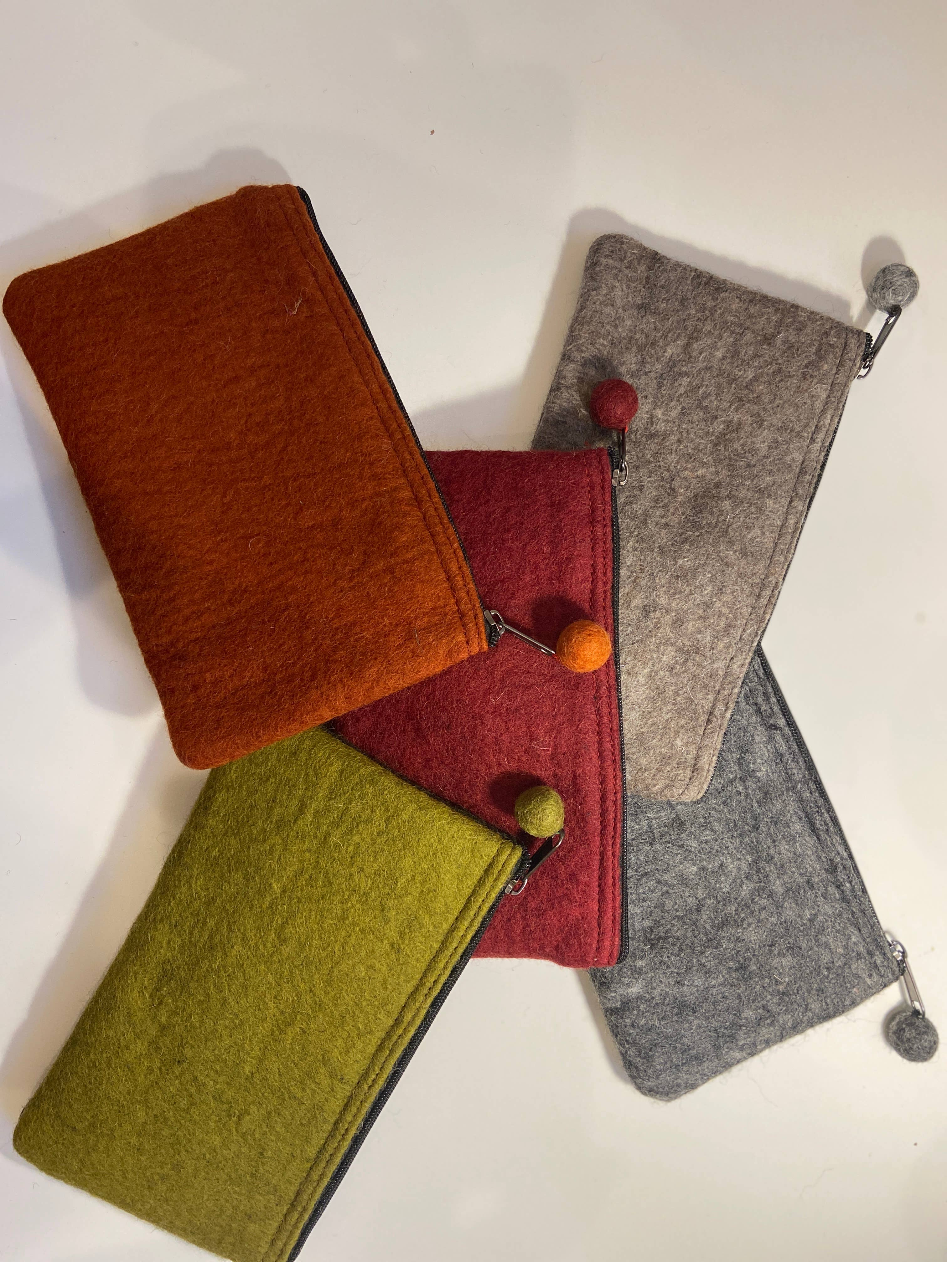 Fibres of Life - Wool & Felt - Wholesale Pouch - Women's - 2-Tone Medium Organizer Pouch - Bundle of 202