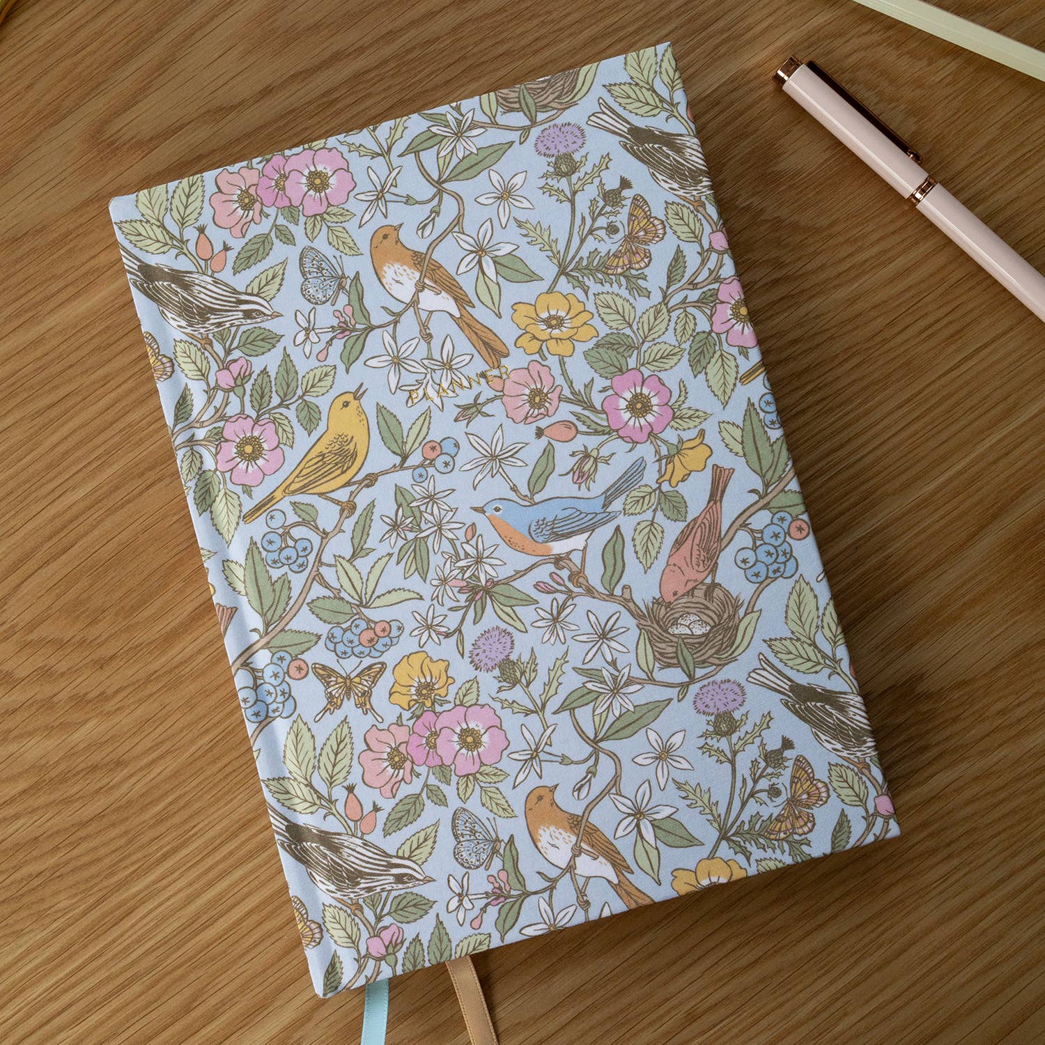Botanica Paper Co. – Engroshandel Planner – SANGFUGLE | LINNEINDVIKLET UDATERET PLANLÆGGER2