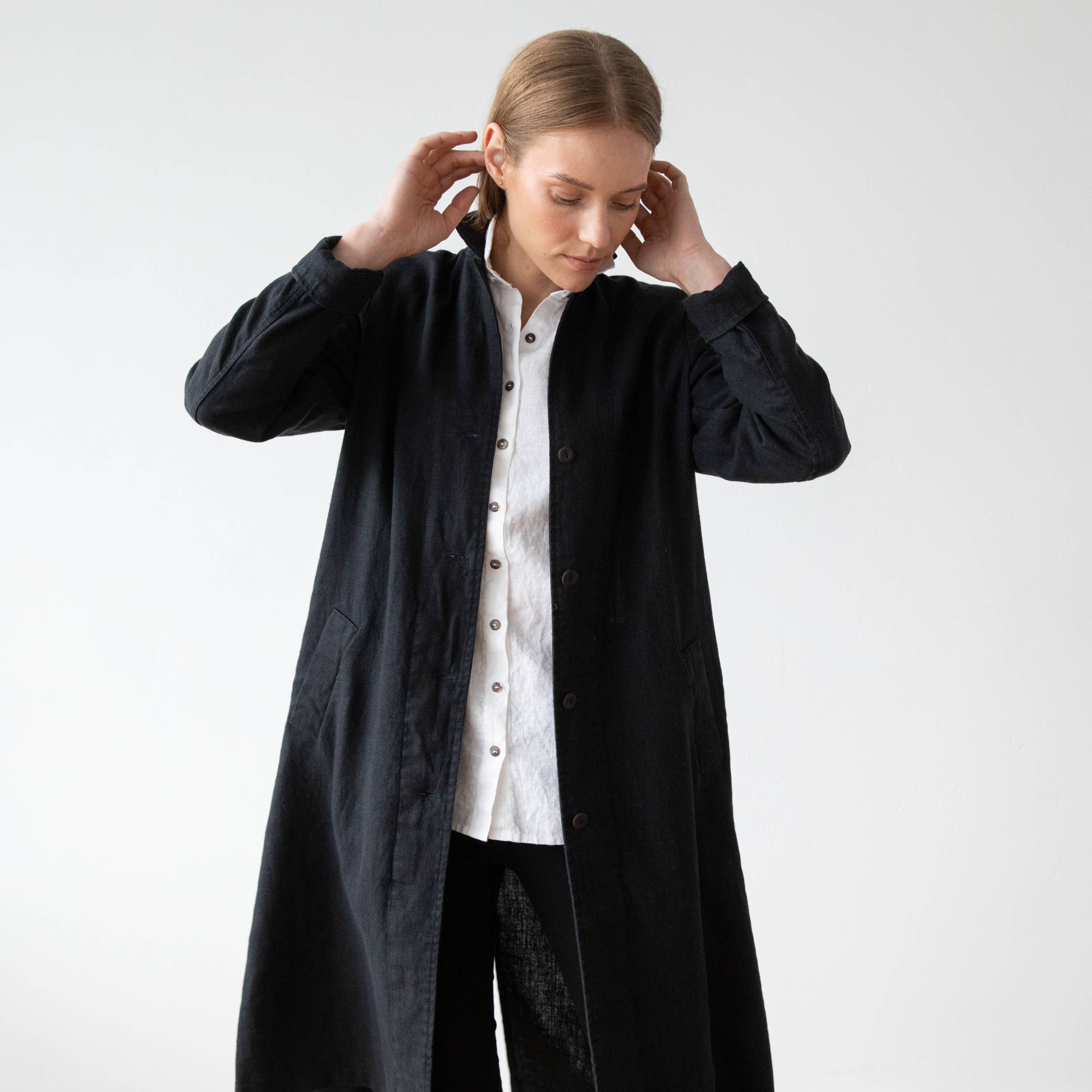 LinenMe - Venta al por mayor Chaqueta - Mujer - Chaqueta larga de lino negra Fabio3