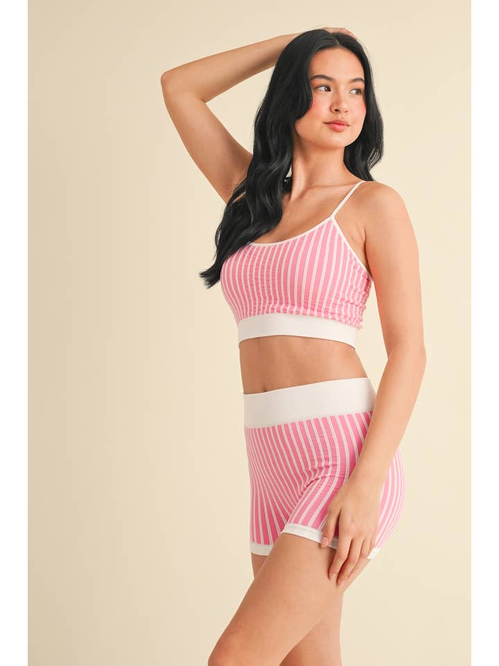 KIMBERLY C - Wholesale Sportkledingset - Dames - Gestreepte Cami Top en Shorts Set13