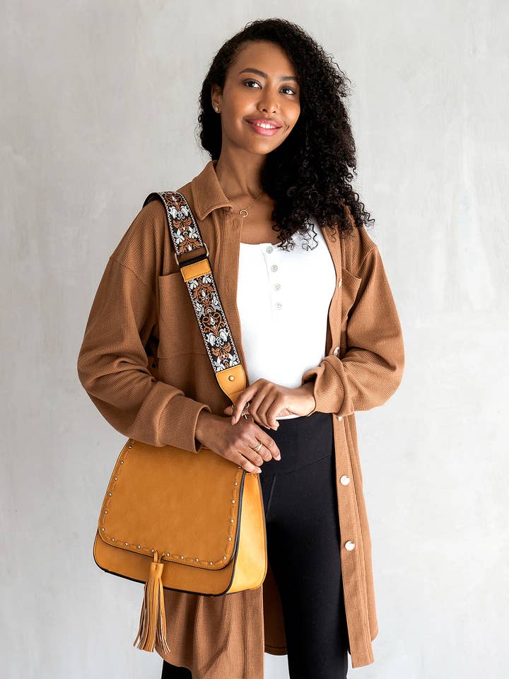 M1970 Bailey Crossbody med Print kontrast rem for engroshandel hos Jen & Co.