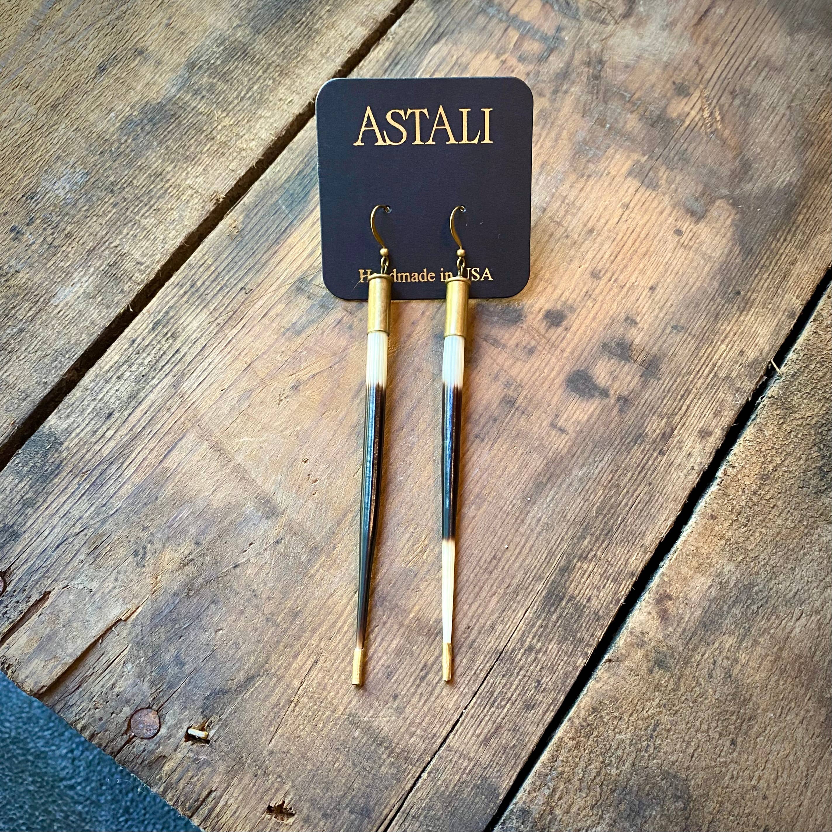 ASTALI - Venta al por mayor Pendientes colgantes - Pluma de puercoespín con forma de bala, casquillos de concha, plumas9