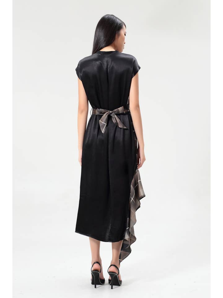 Smart and Joy - Wholesale Dress – Women's - Square Print Ruffle Asymmetric Dress W983702