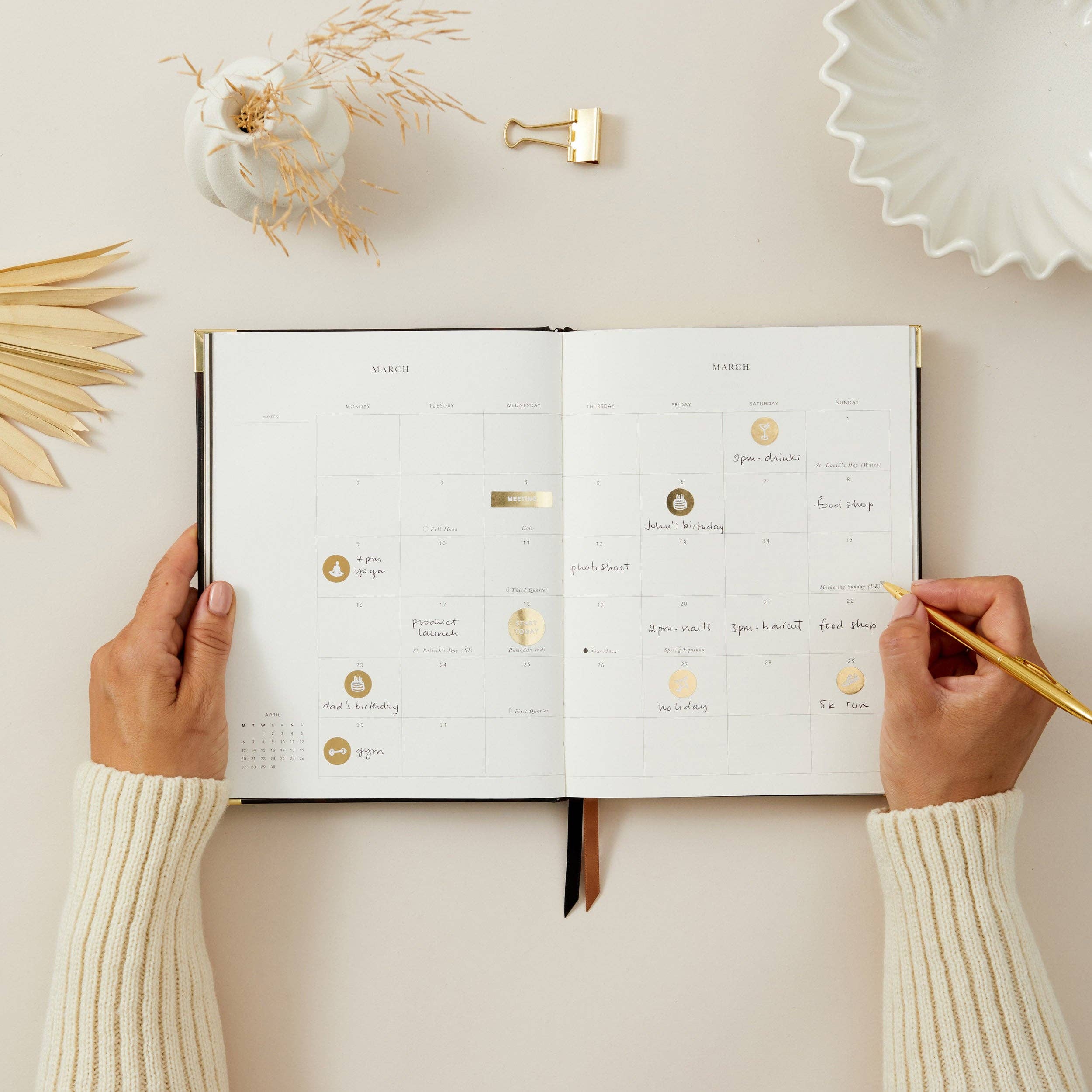 Blush And Gold - Wholesale Planner - 2026 Weekly Planner - Tortoise8