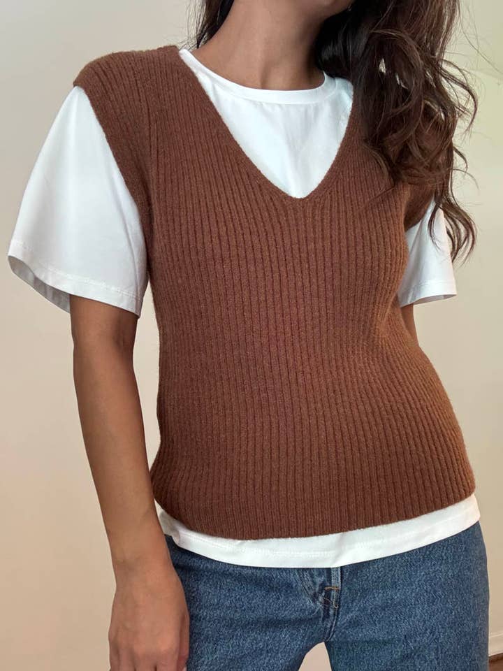 T-Shirt With V-Neck Vest for wholesale by Et Clet