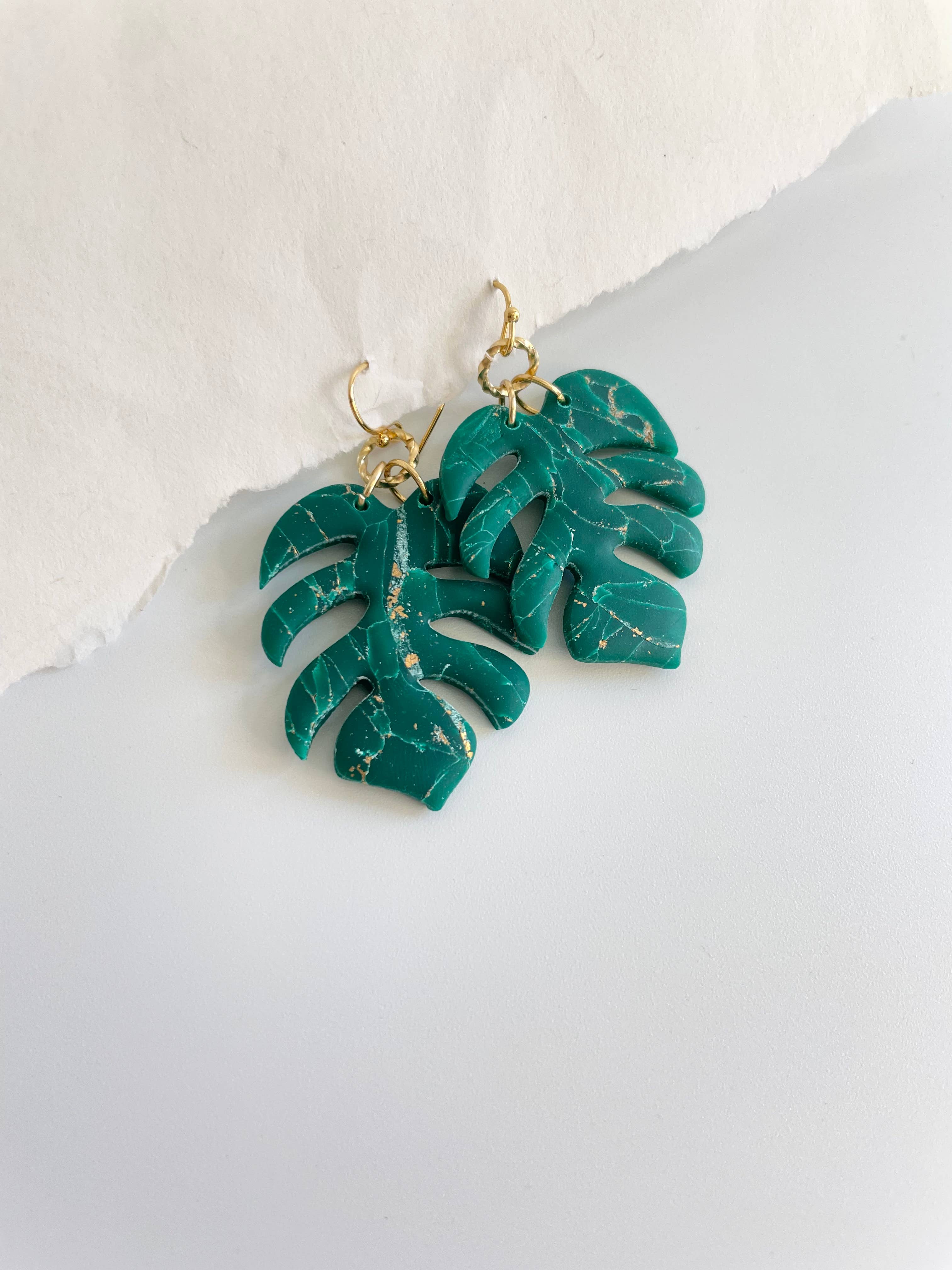 AnalyJewelry - Wholesale Dangle Earrings - Marble Monstera Dangles3