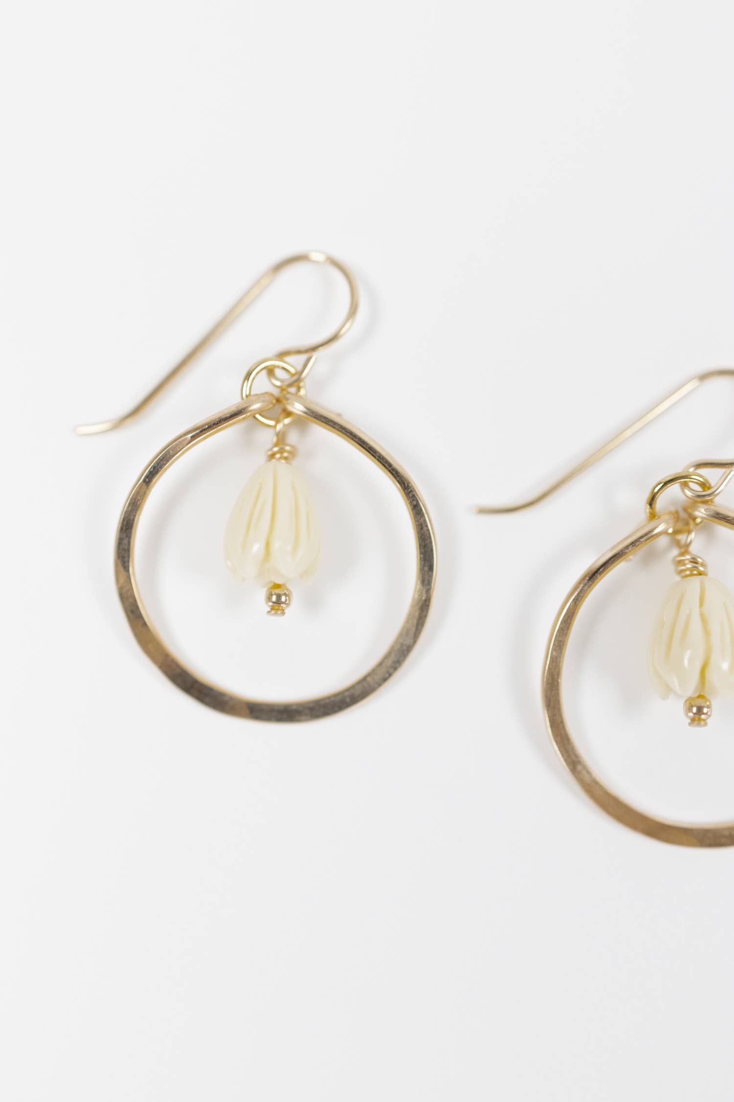 Mira Kauai - Wholesale Dangle Earrings - Circle with Pikake Earrings1