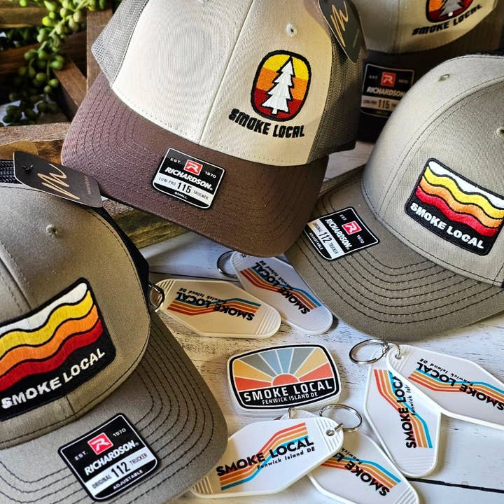 Mad River - Wholesale Keychain – Unisex - Customizable Retro Rainbow Hotel Key Chain1