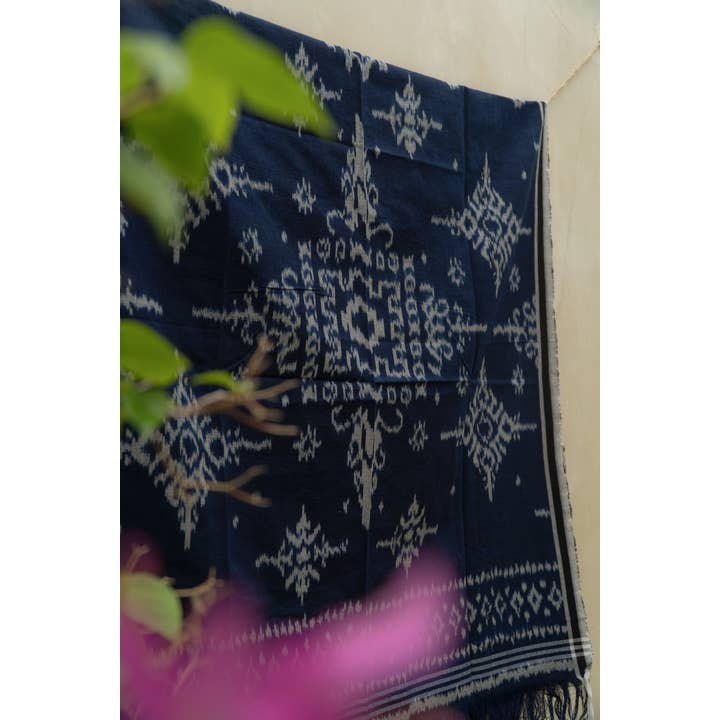 Kayu&Co. - Wholesale Throw Blanket - Indigo Eclipse Handloom Blanket
