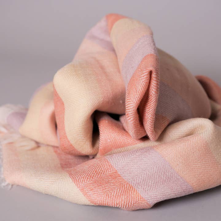 Storie - Wholesale Scarf - Women's - Himalaya Sunset, hand loomed fine cashmere wool scarf2