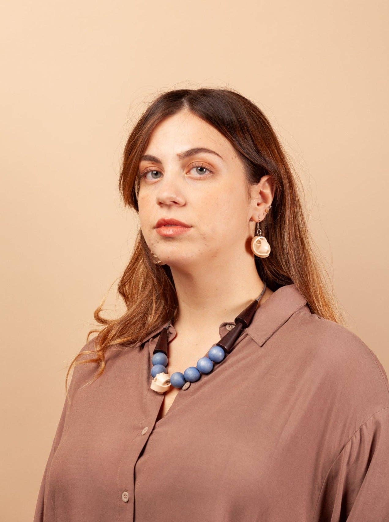 Bijondo - Wholesale Beaded/Pearl Necklace - Wood & Resin Necklace Tilly12