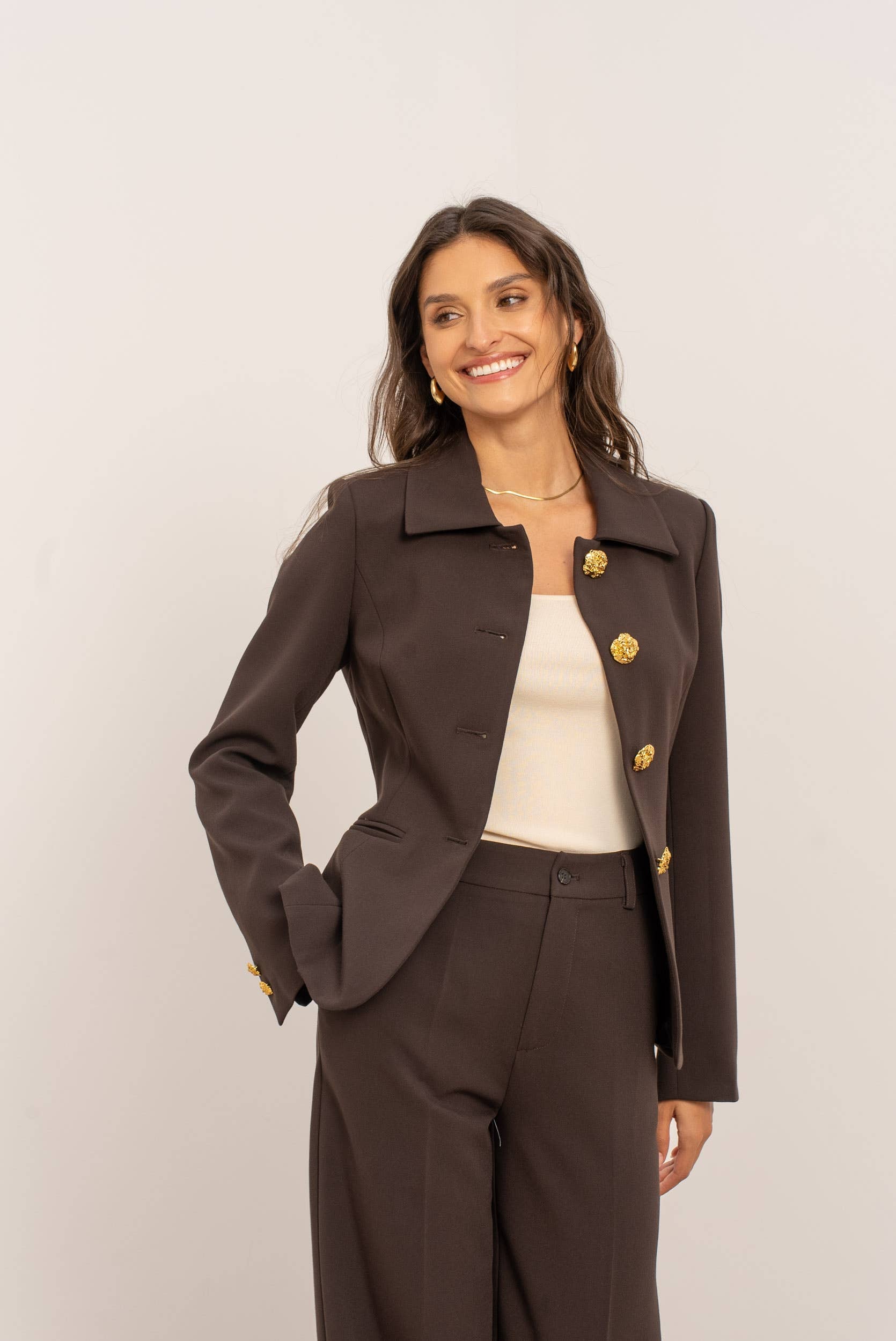 Attentif Paris - Wholesale Jacket - Women's - [Aura] Fitted jacket with shirt collar and gold buttons32