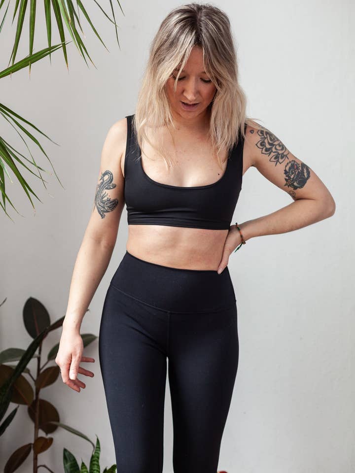 Ecomadix – wholesale Athletic/lounge leggings – Women's – Recycled Sierra Leggings | Onyx2