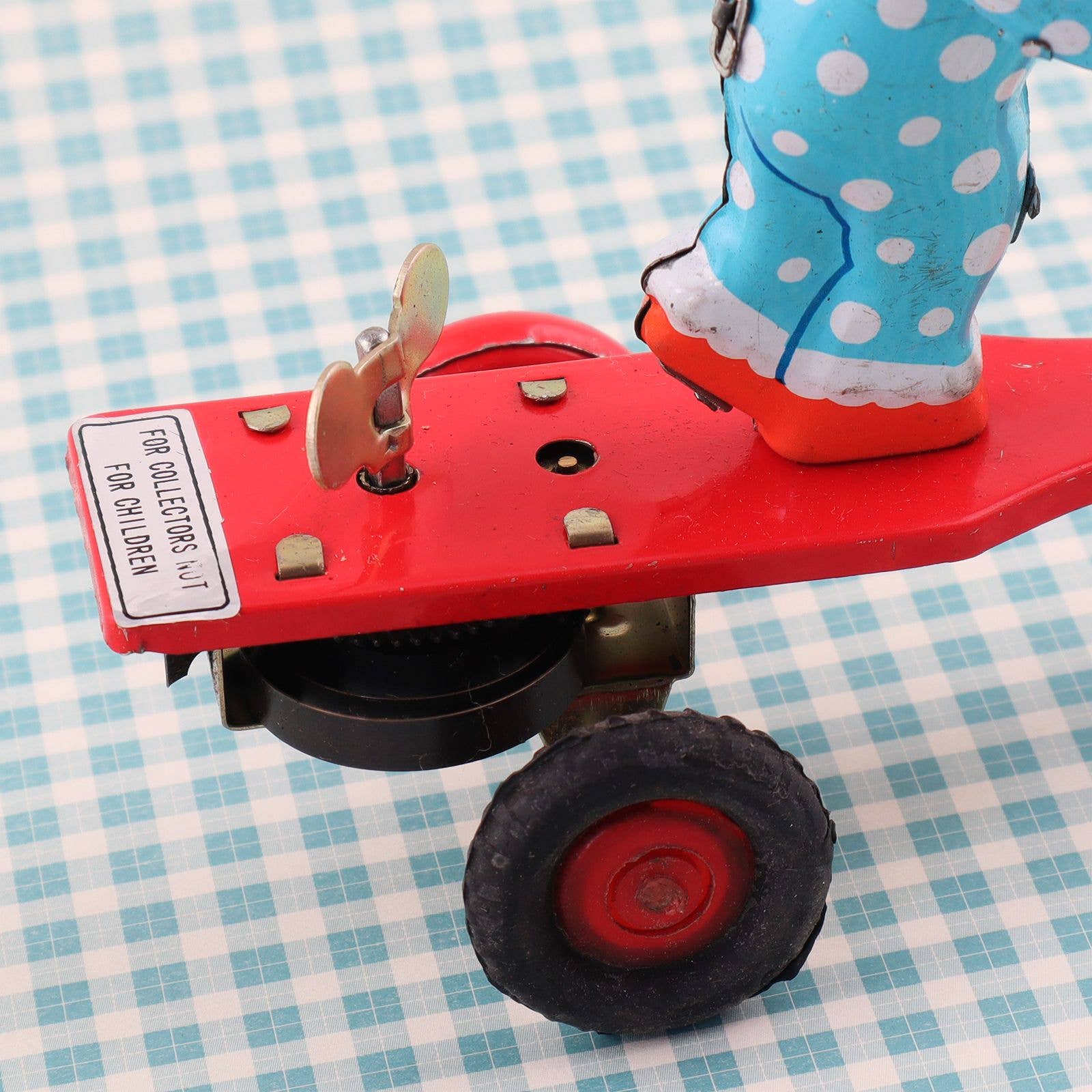 Tribal Trade GmbH - Vente Figurine décorative - Clown en jouet en tôle sur scooter trottinette en tôle7