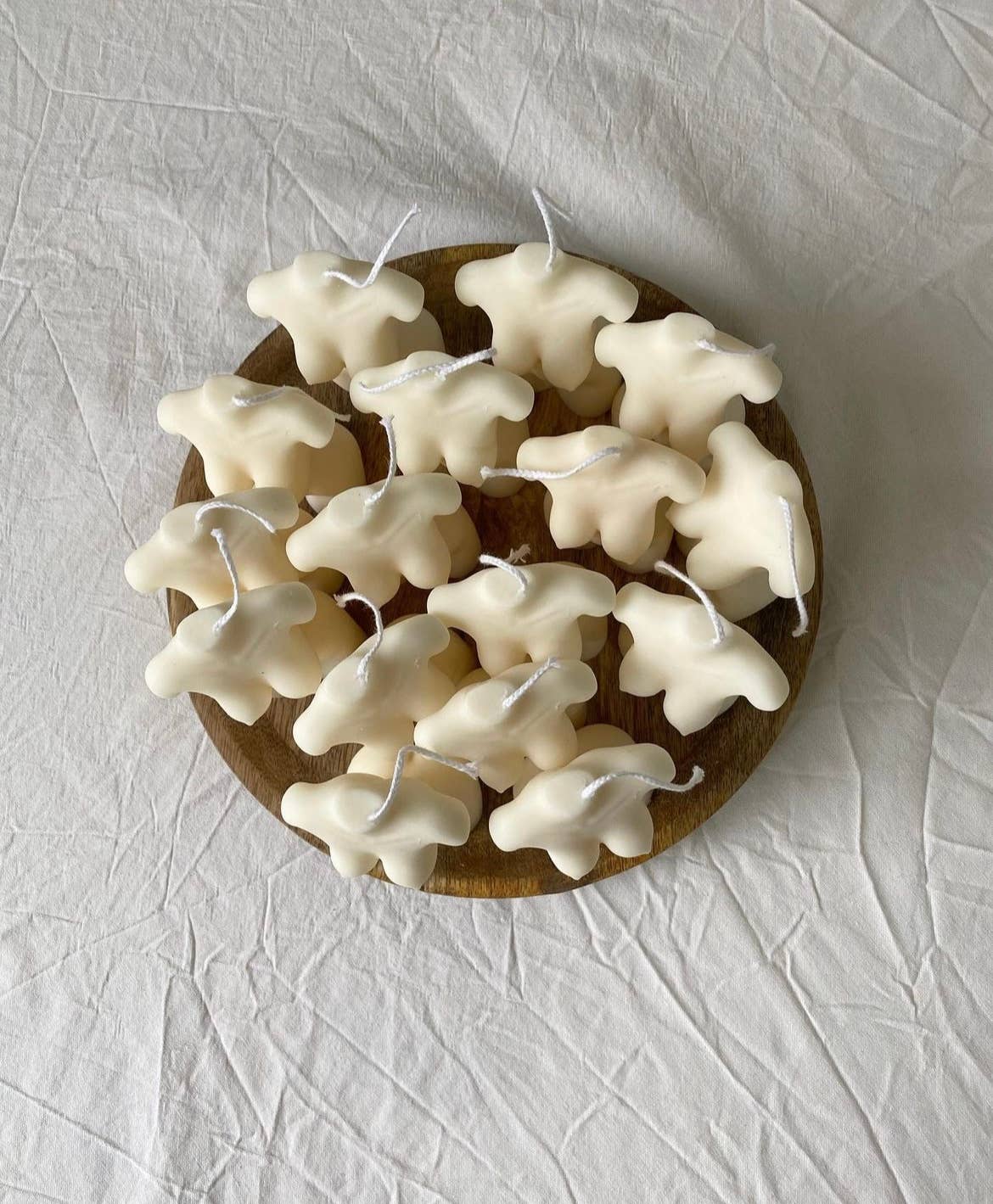 Vive Candles - Wholesale Novelty Candle - Goddess Sculpted Body Candle1