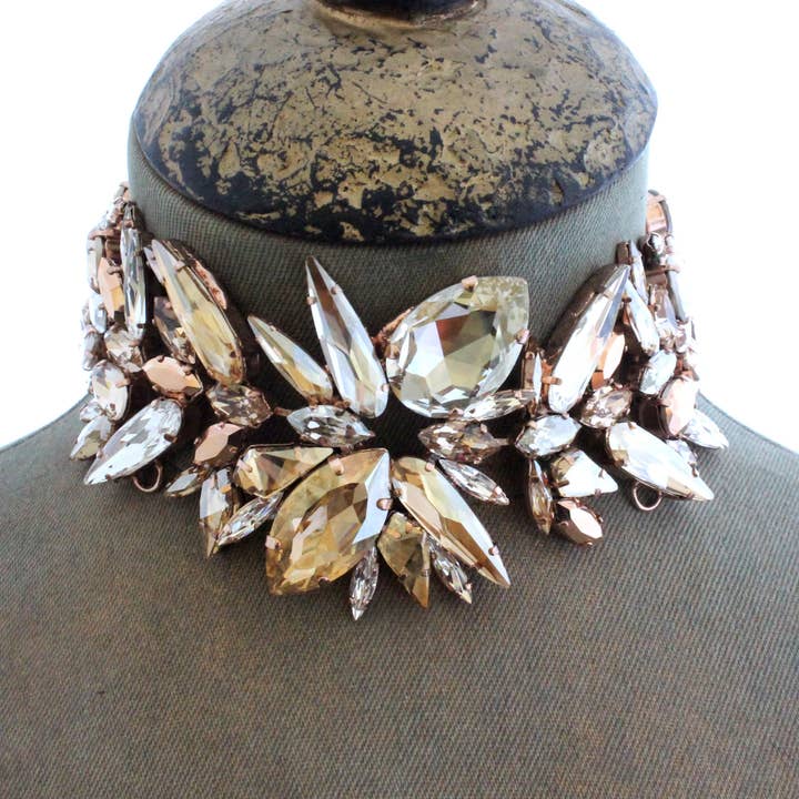 TITAN ROSE GLACTIC CHOKER för wholesale av House of Emmanuele
