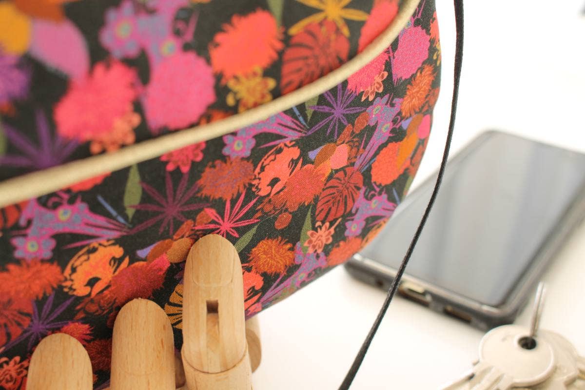 Sabrina Trefle - Wholesale Messenger Bag - Women's - Gloria tropical pink bag1