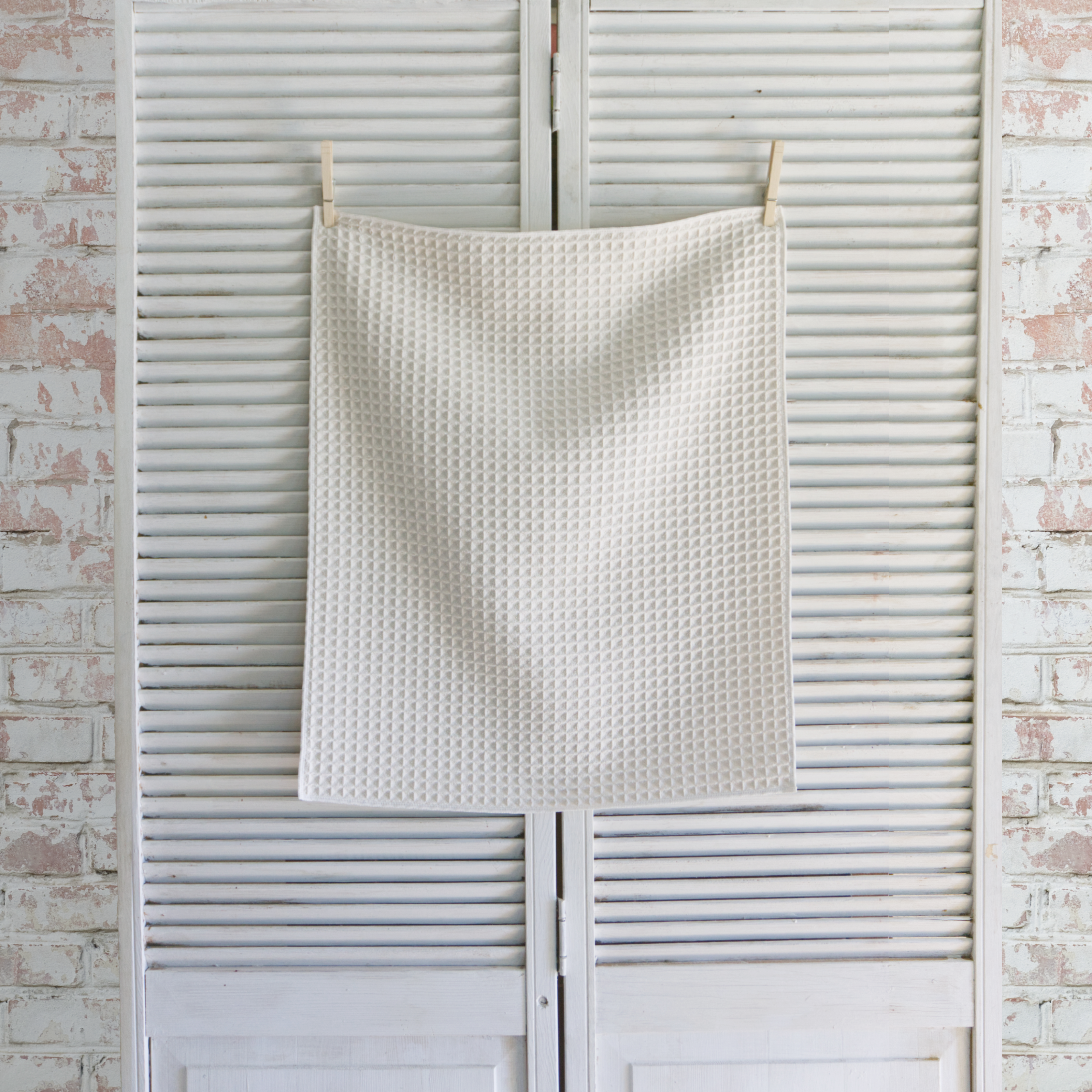 Middlefork & Co. - Wholesale Tea Towel - Large Waffle Weave Premium Microfiber Kitchen Towel1