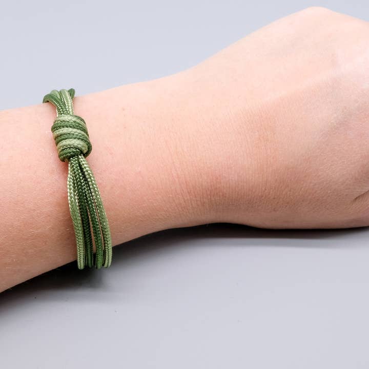 La Fabrique du Noeud - Vente Bracelet tissé/tressé - Bracelet en paracord nœud en spirale dégradé vert7