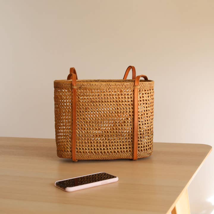 Ganapati - Wholesale Tote Bag - Women's - Bali Rattan Woven Tote Bag