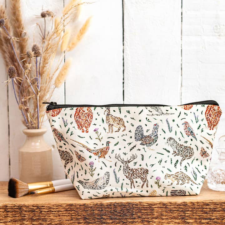 Skotsk dyreliv kosmetikpung for engroshandel hos Sarah Leask Studio
