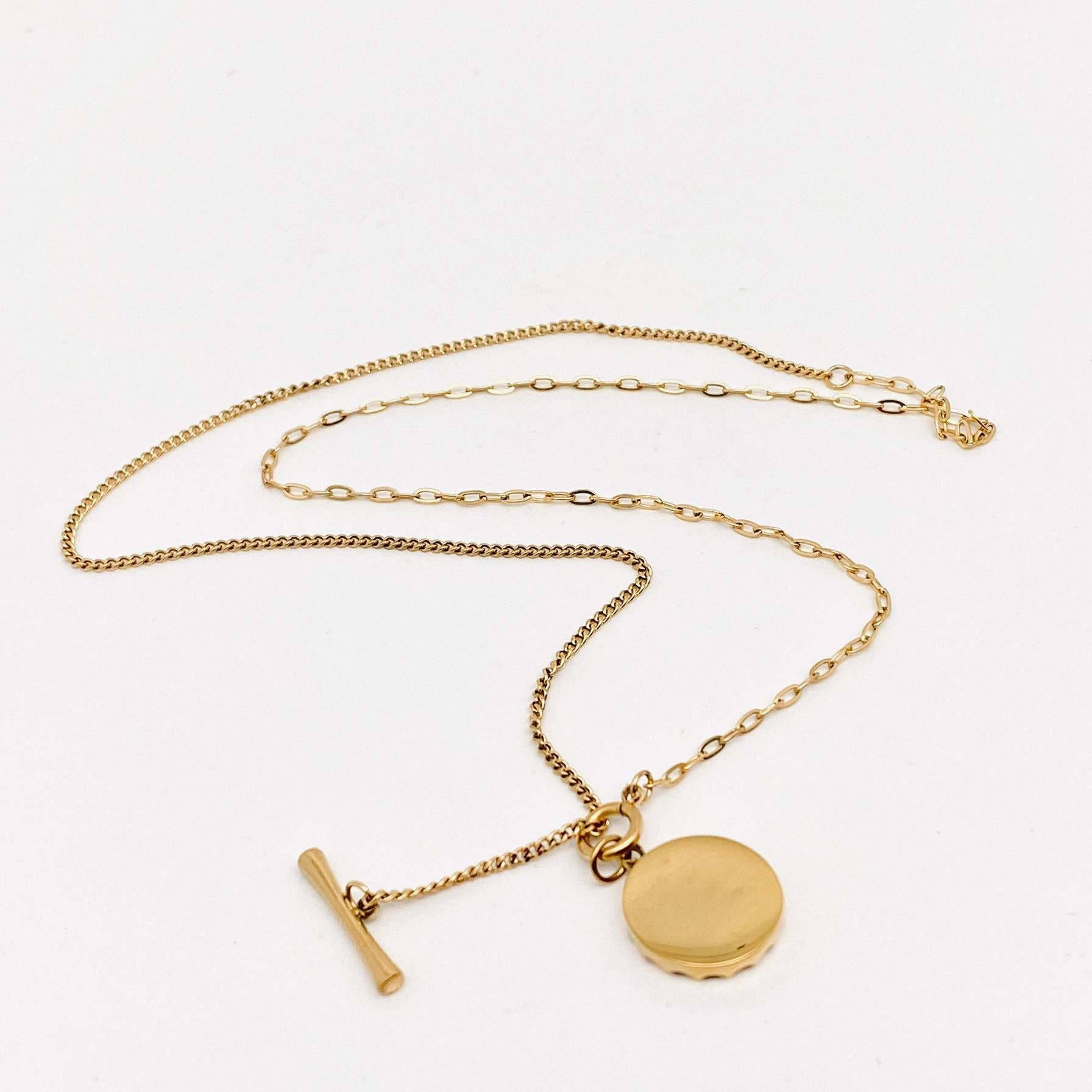 Mio Queena - Vente Colliers à pendentif - Collier avec pendentif circulaire « bien-aimé » en or 18 carats - FGS2