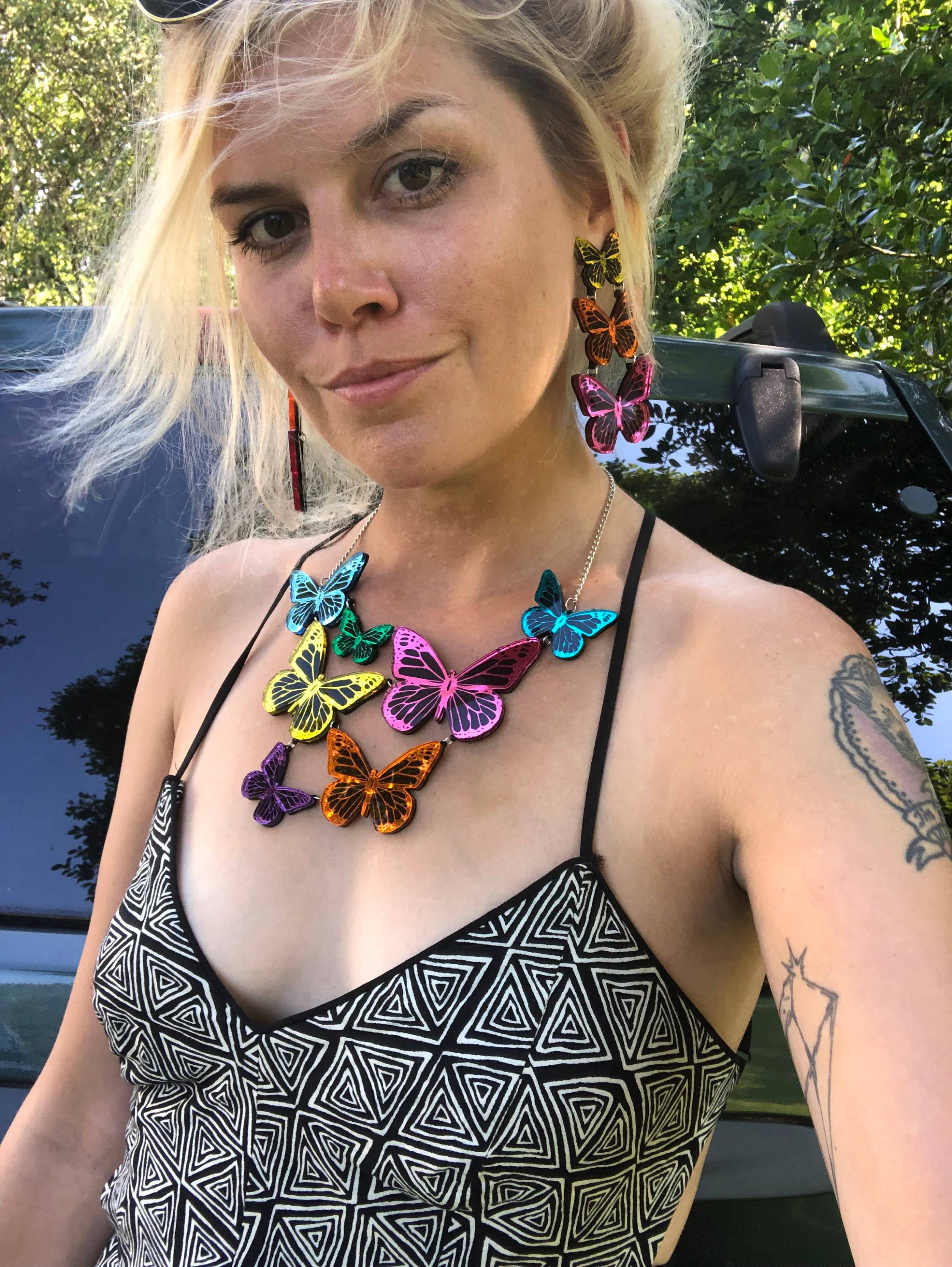 I'm Your Present – wholesale Hängande örhängen – Rainbow Mirrored Butterfly, Laserskuren akryl, Fjärilar, Plast smycken7