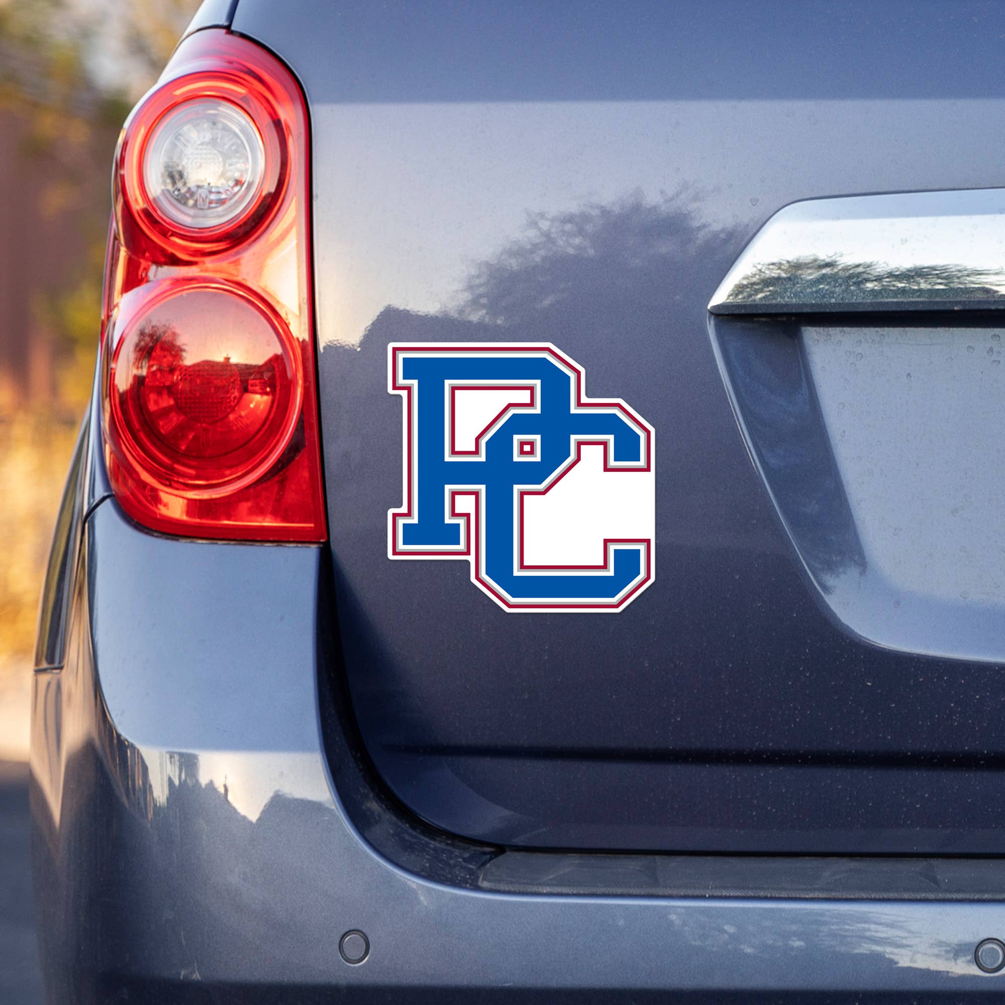 Rico Industries - Vente Breloque décorative pour voiture – unisexe - NCAA Presbyterian Blue Hose Autocollant Découpé Moyen1