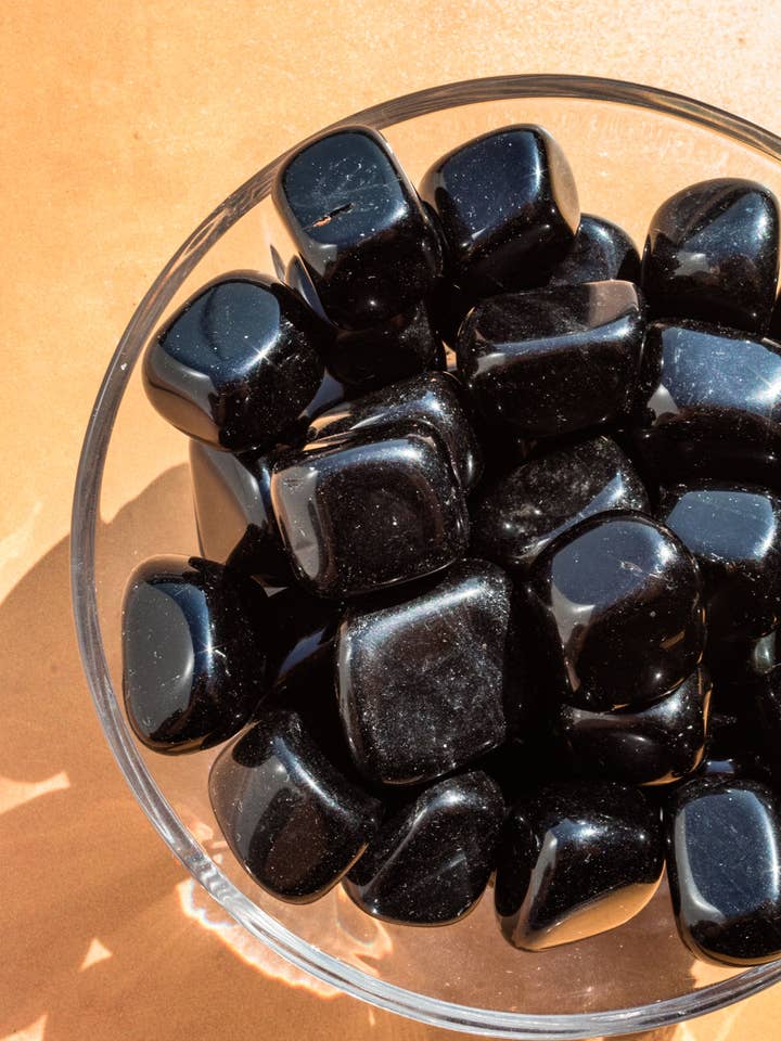 Pedra tombada de obsidiana por atacado de Selene Stone