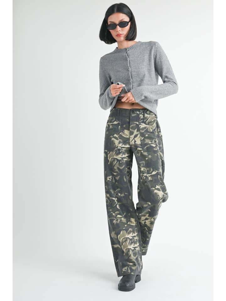 VINTAGE CAMO STRAIGHT LEG PANTS WITH POCKETS for wholesale on Faire2