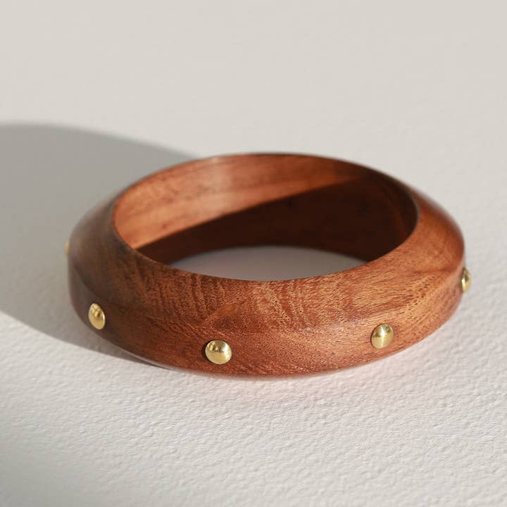 Bracelet en bois de manguier pour la vente par Love Ibiza