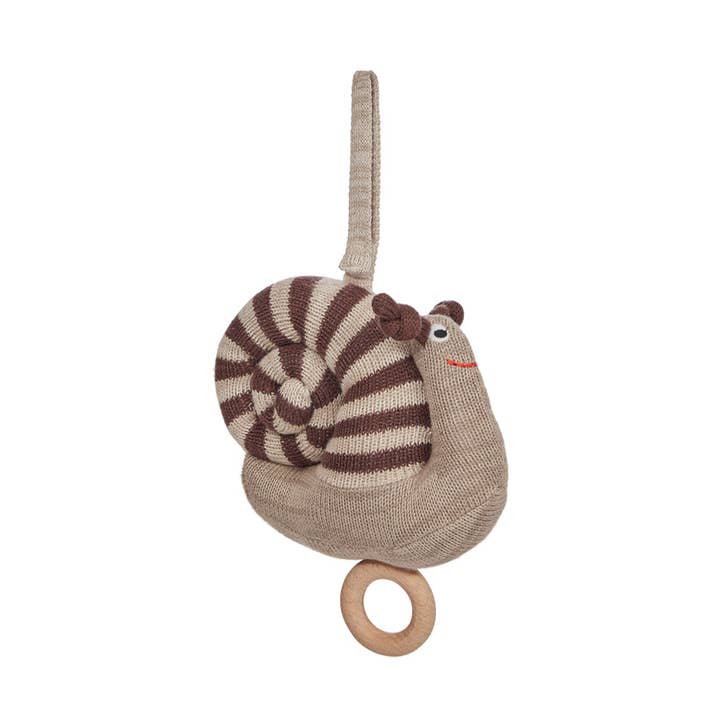 Sally Snail muziekmobiel voor wholesale door OYOY LIVING DESIGN A/S