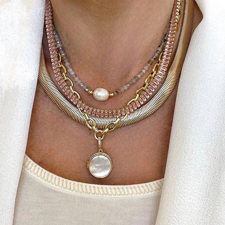 Shiver + Duke - Venta al por mayor Collares con colgantes/abalorios - Collar con medallón de nácar1