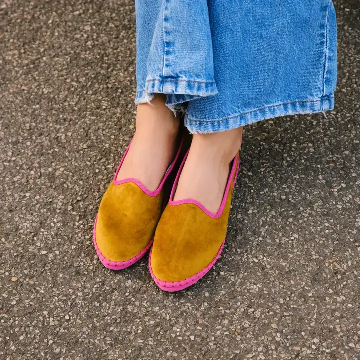 CNT 64 OX 029 Ochre W6 36-41 for wholesale on Faire6