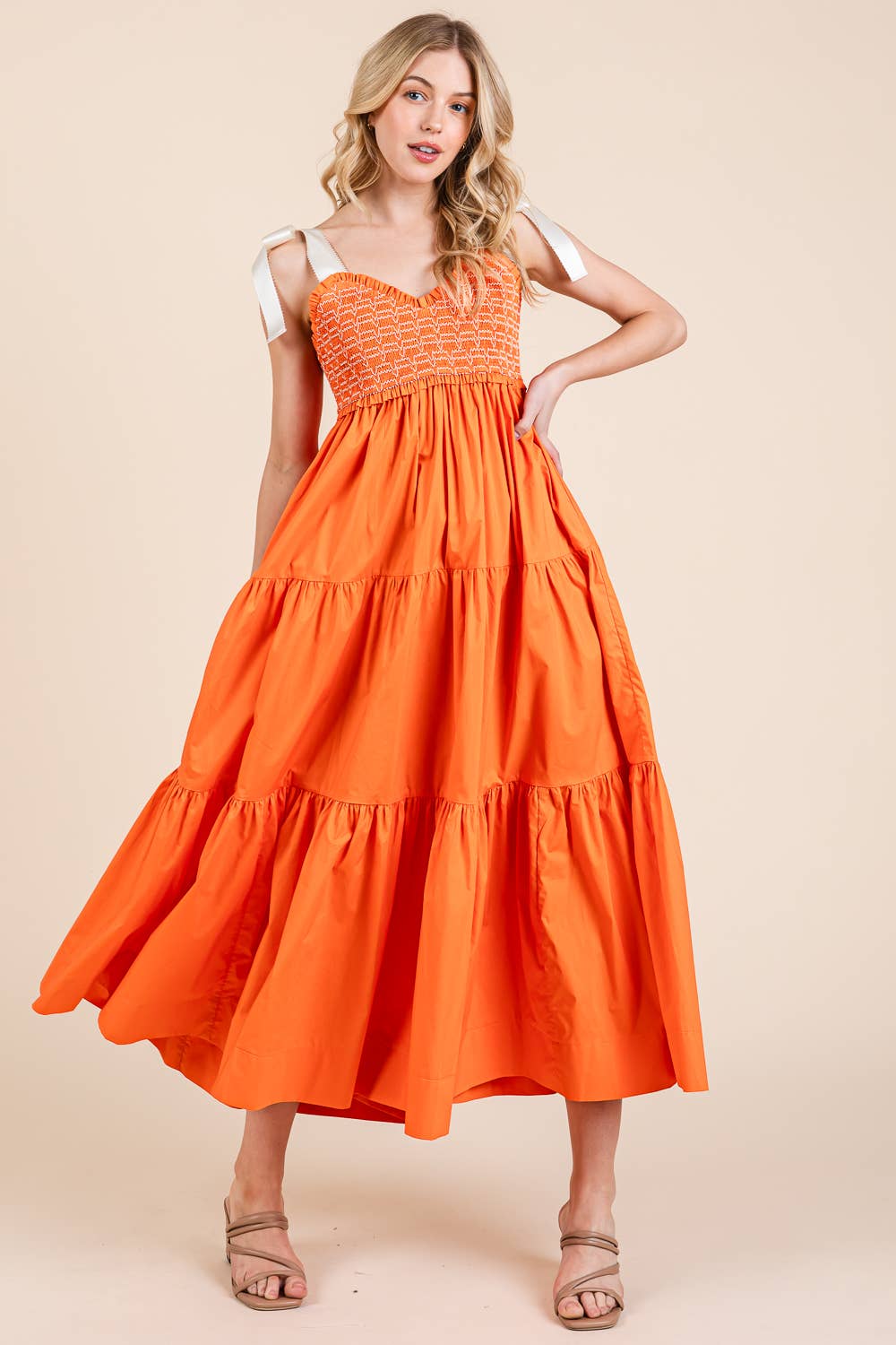 GeeGee x Lovelo - Vendita all'ingrosso Vestito - Donna - Abito midi plissettato a balze taglie comode, MD51552PL26