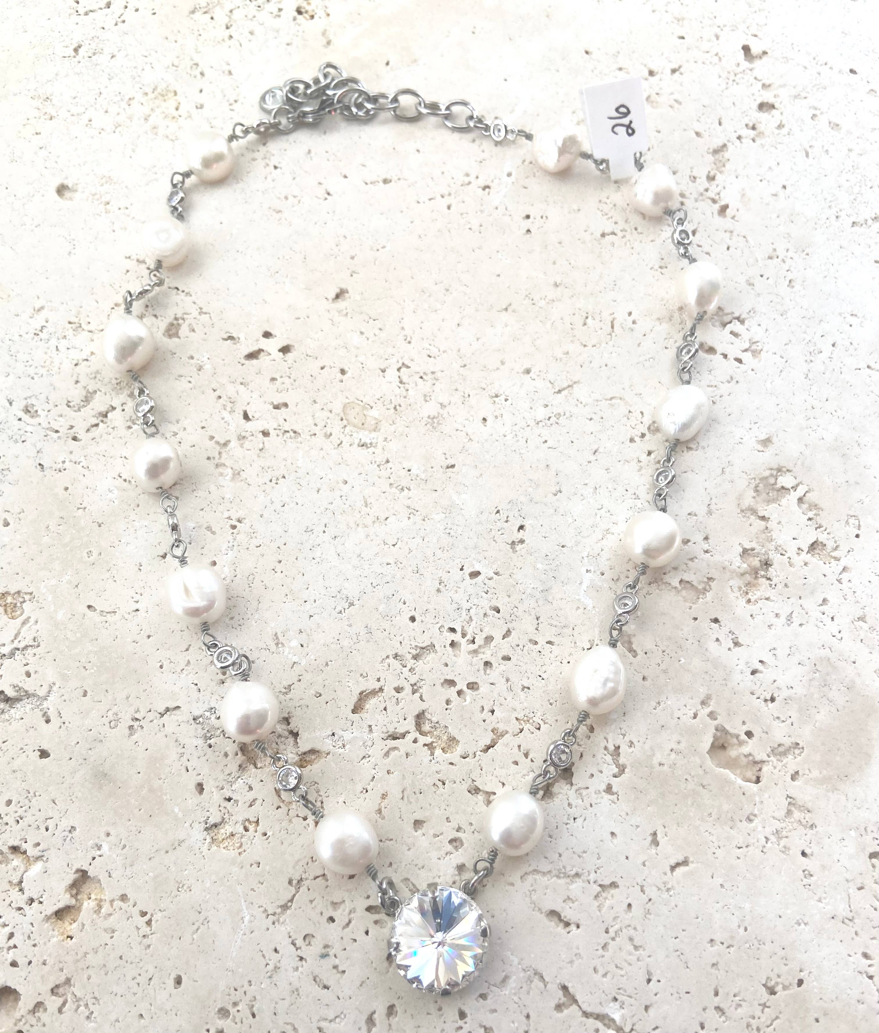 VB&CO Designs Handmade Jewelry - Wholesale Beaded/Pearl Necklace - Pearl single necklace Swarovski boutique2