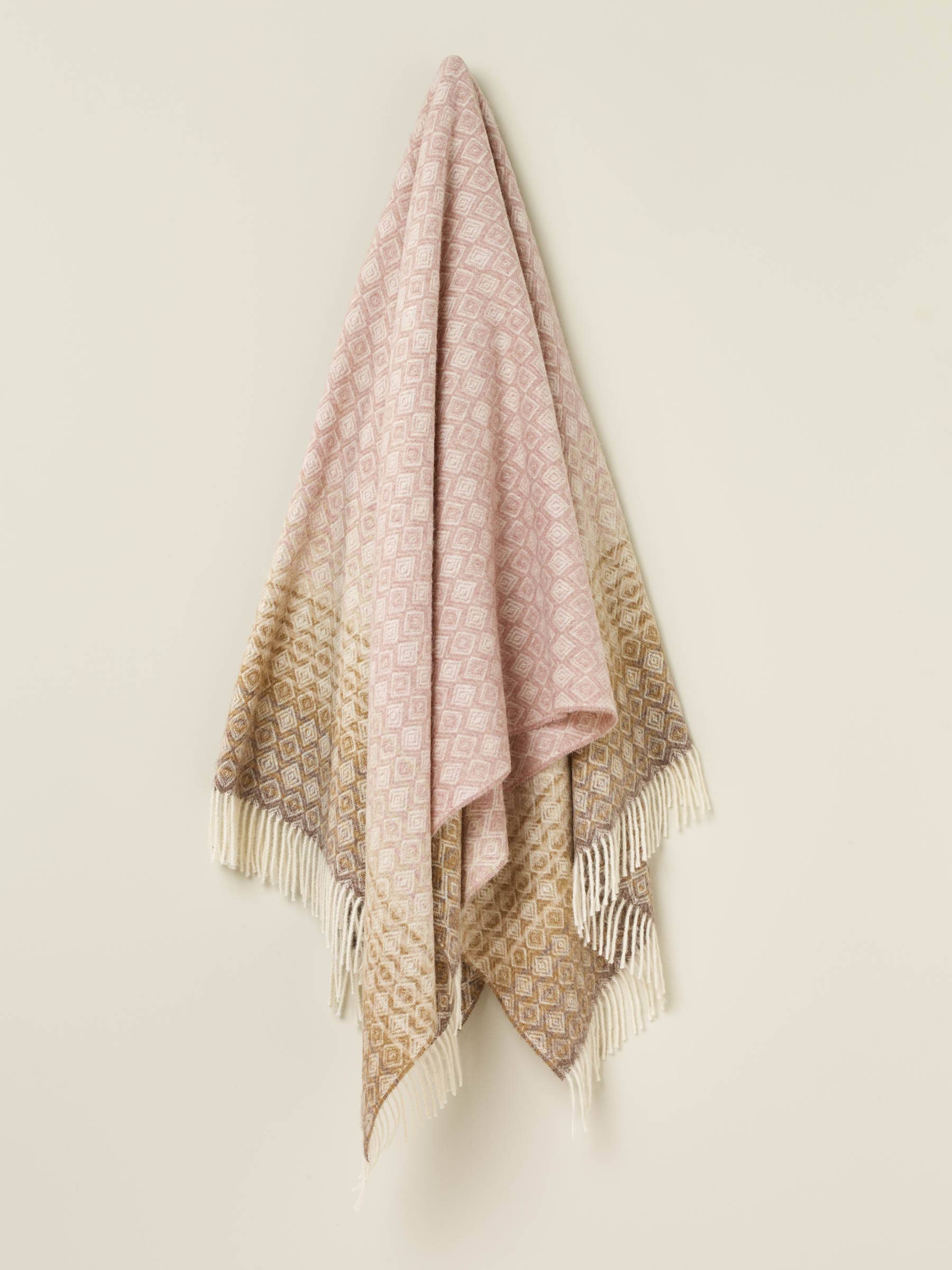 Bronte by Moon - Wholesale Throw Blanket - British Wool Ombre Diamond Throw0