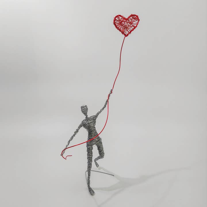 Haritopoulou - Venta al por mayor Escultura - Escultura roja del alambre del metal del hombre oído, escultura moderna2